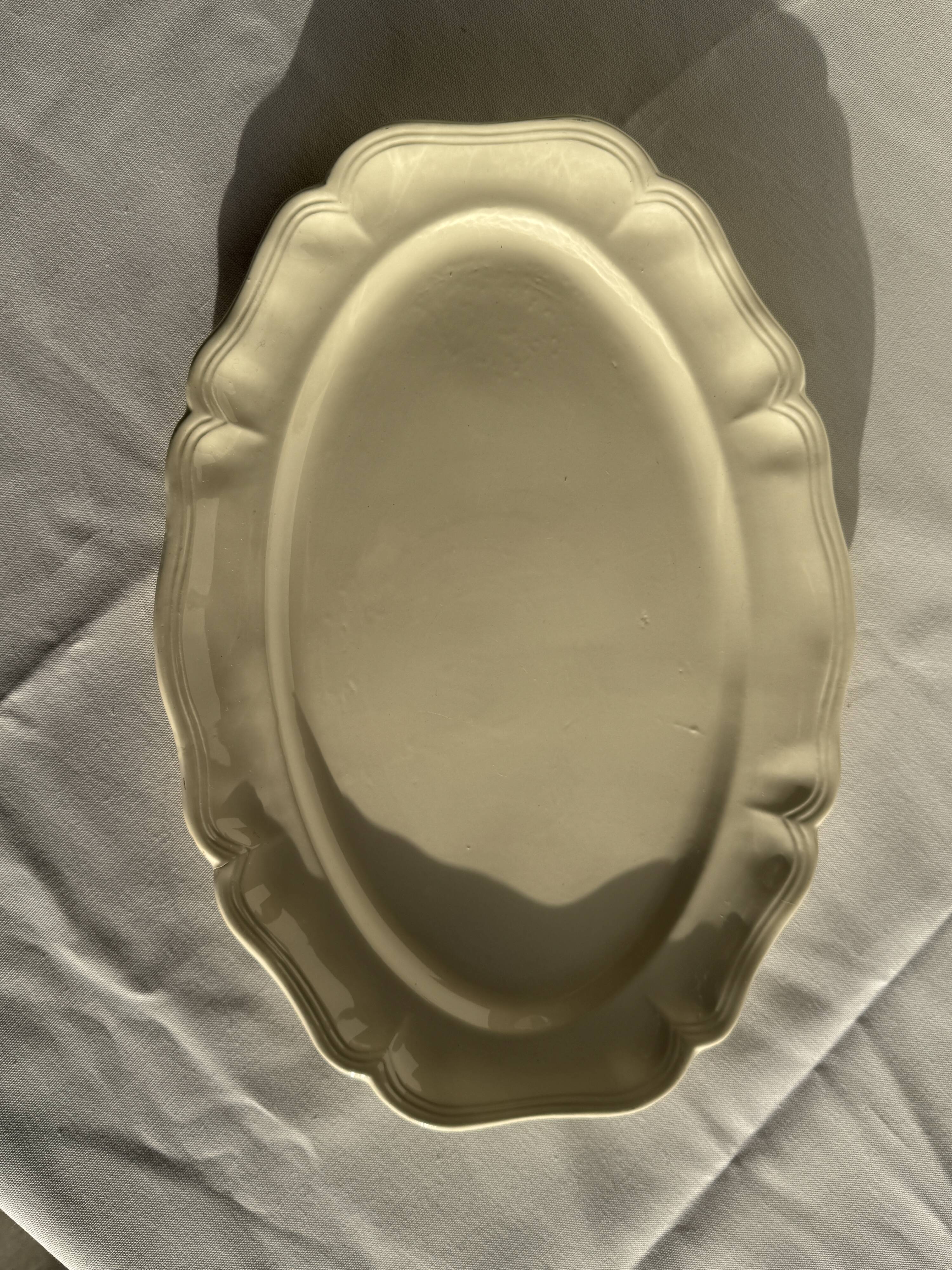 Large oval cream earthenware dish Sarreguemines France L44