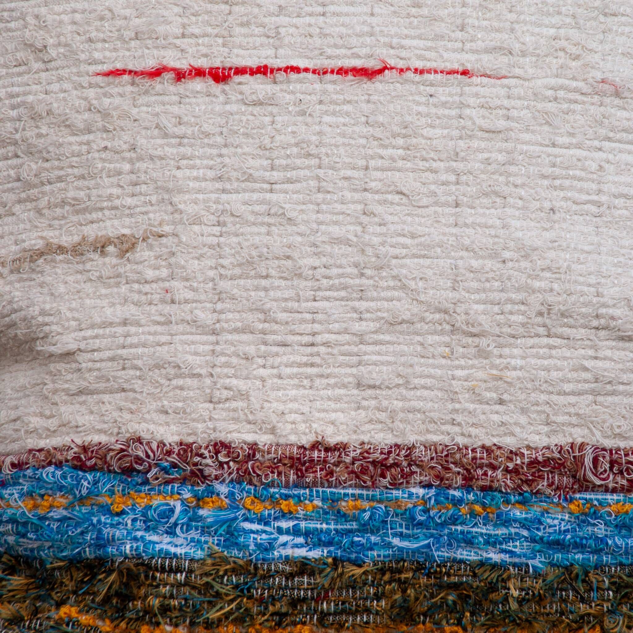 Housse de coussin artisanale en coton recyclé tissé main