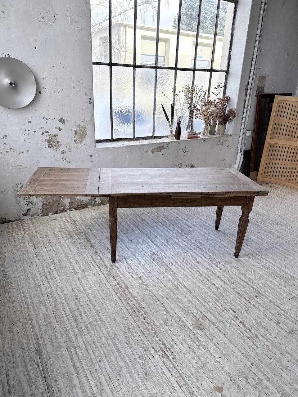 Solid oak farmhouse table with integrated extensions 1950
