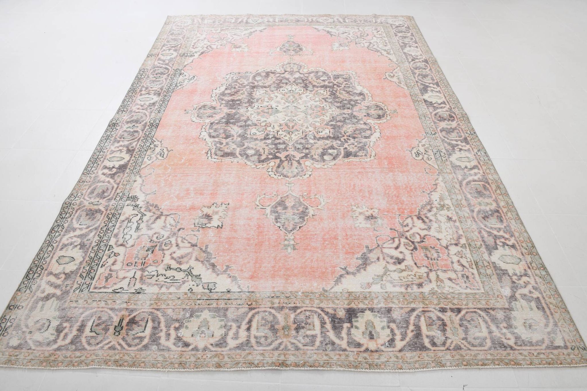 7x10 Vintage Salmon Pink Classic Madallion Turkish Rug, 219x314Cm