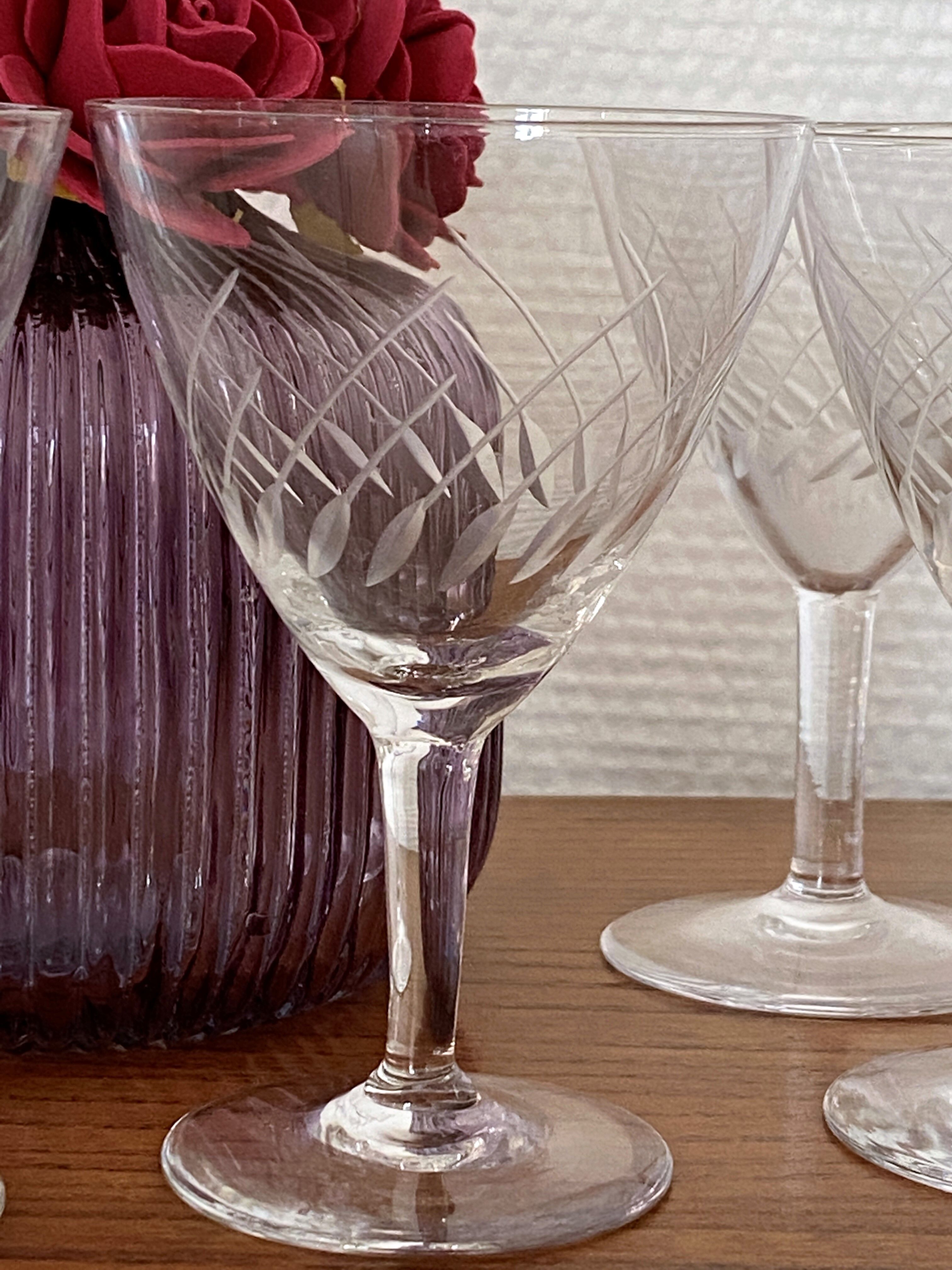 4 white wine glasses in engraved glass 6 cl