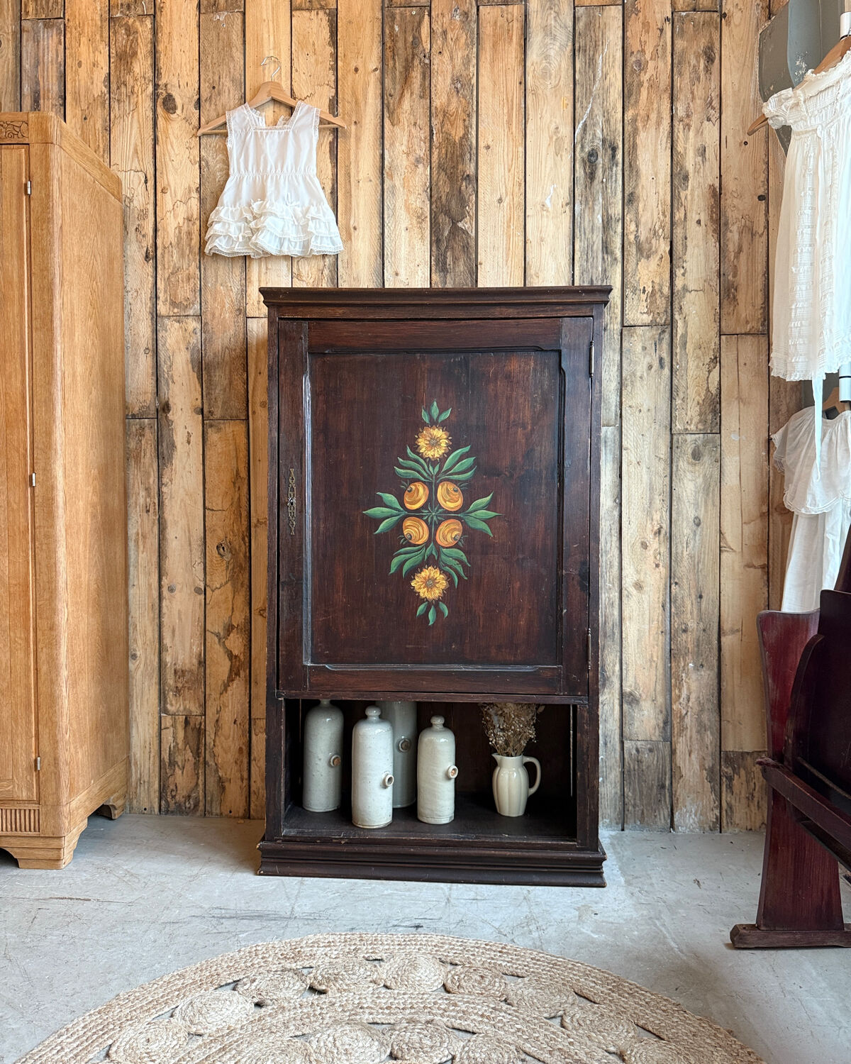 Bonnetière d’art populaire