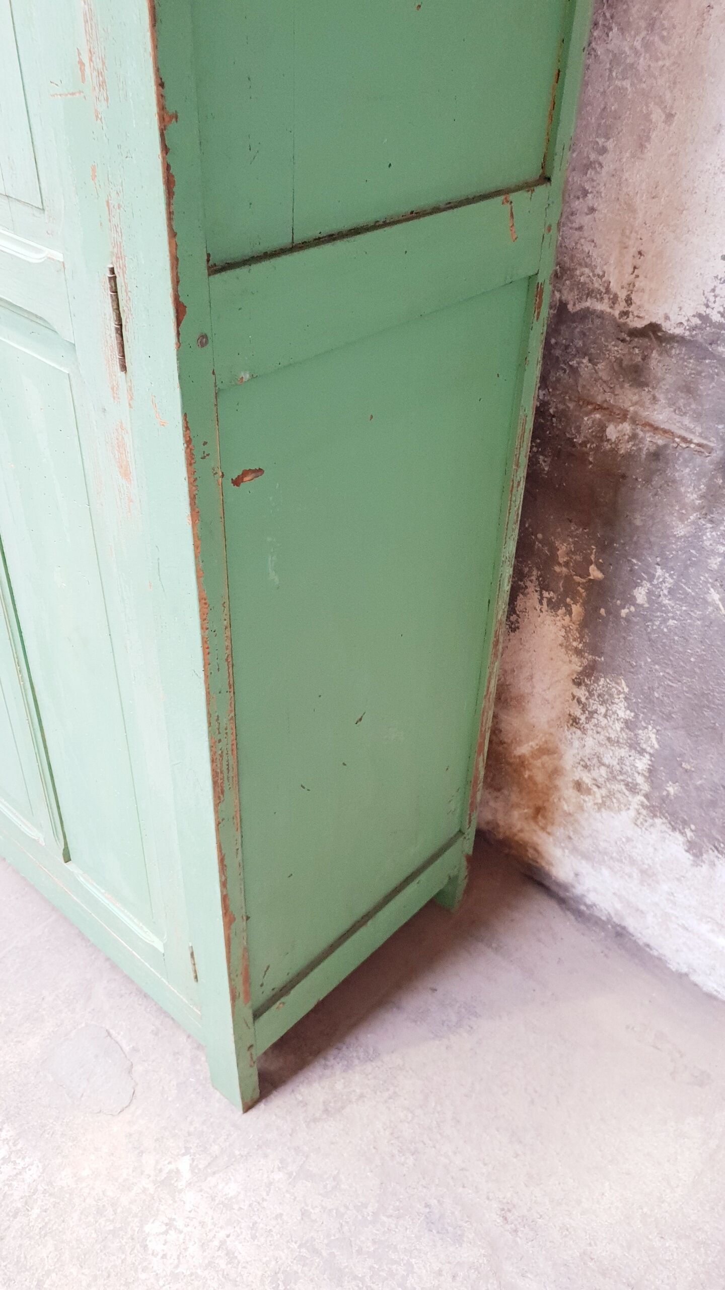 Vintage Parisian wardrobe