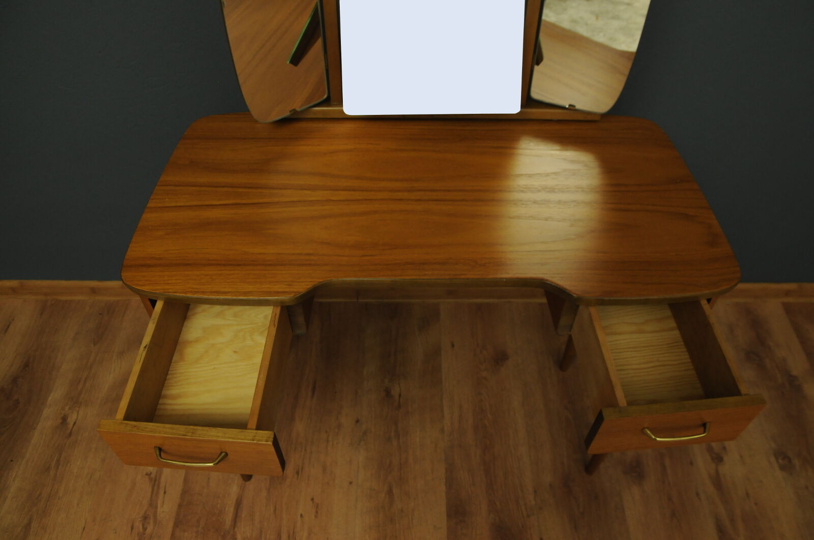 Vintage dressing table
