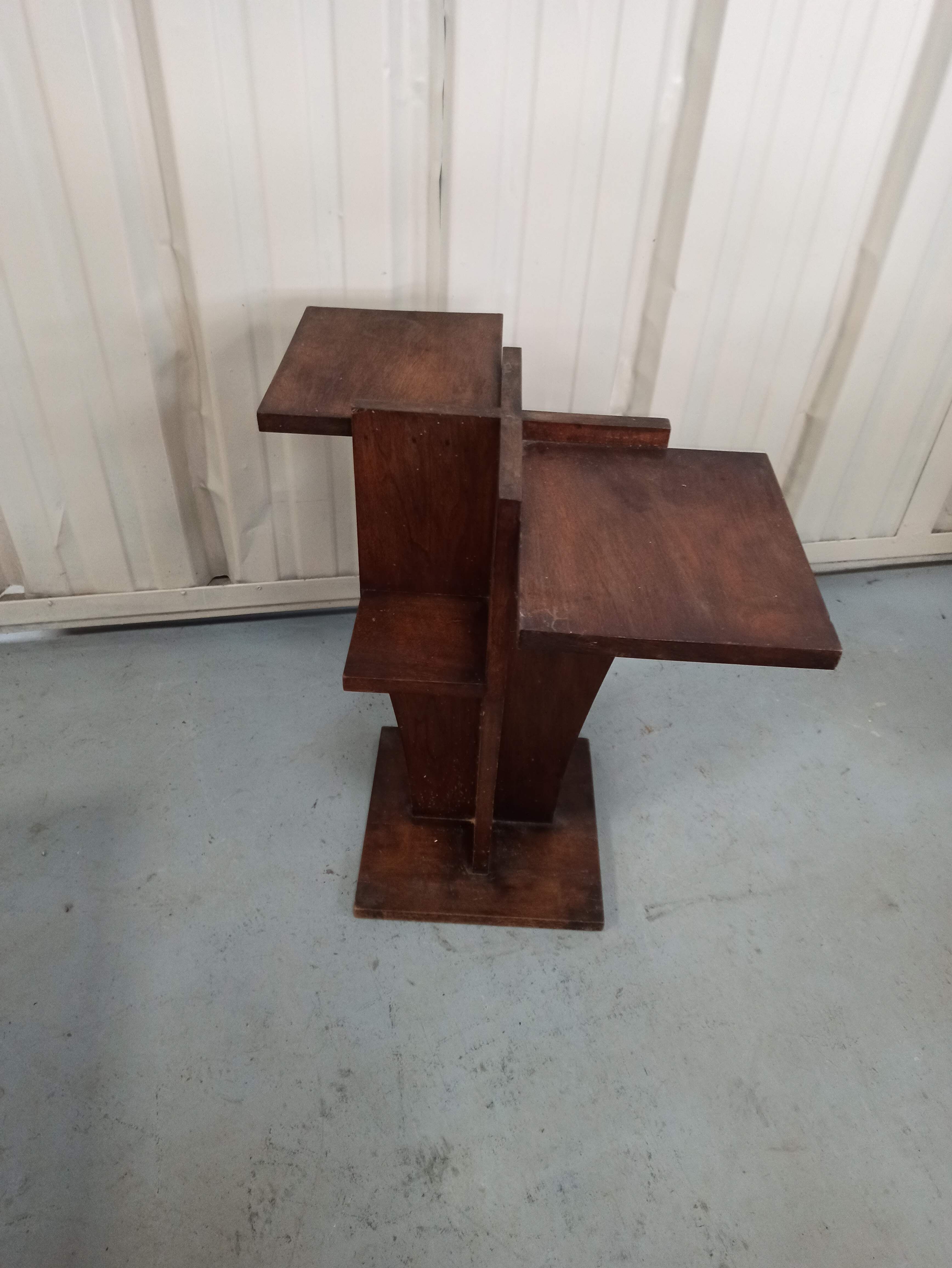 Shelf console harness in wood art deco