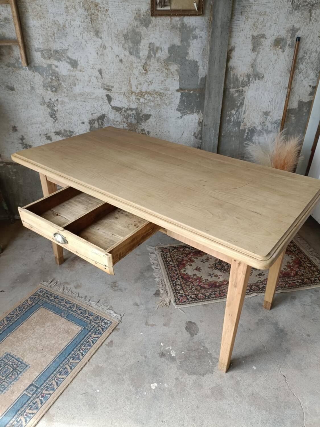 Farmhouse table