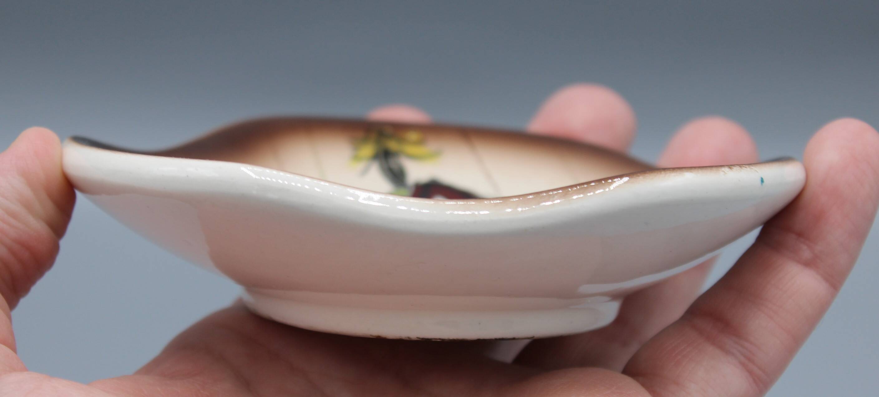 Vintage ceramic bowl from the 50s and 60s drum player