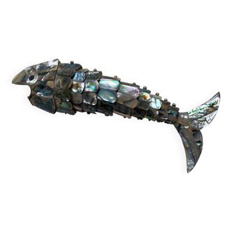 Décapsuleur poisson en coquillage et laiton, années 70