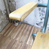 Master chair with armrests