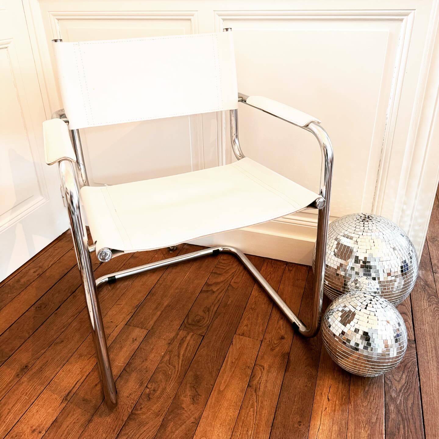 Mateo Grassi style armchair