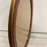 Oval frame imitation magnifying glass