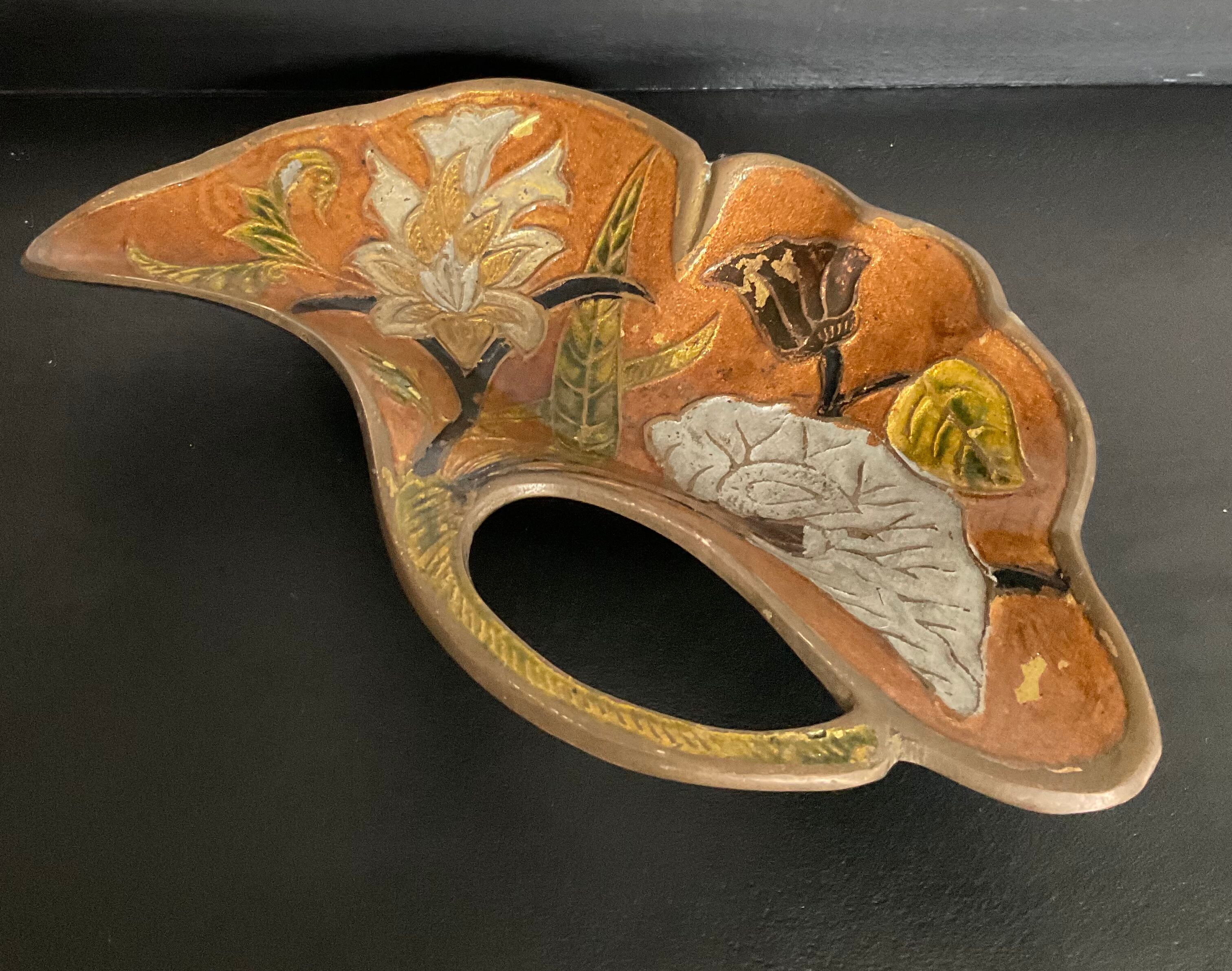 Art nouveau bronze trinket bowl