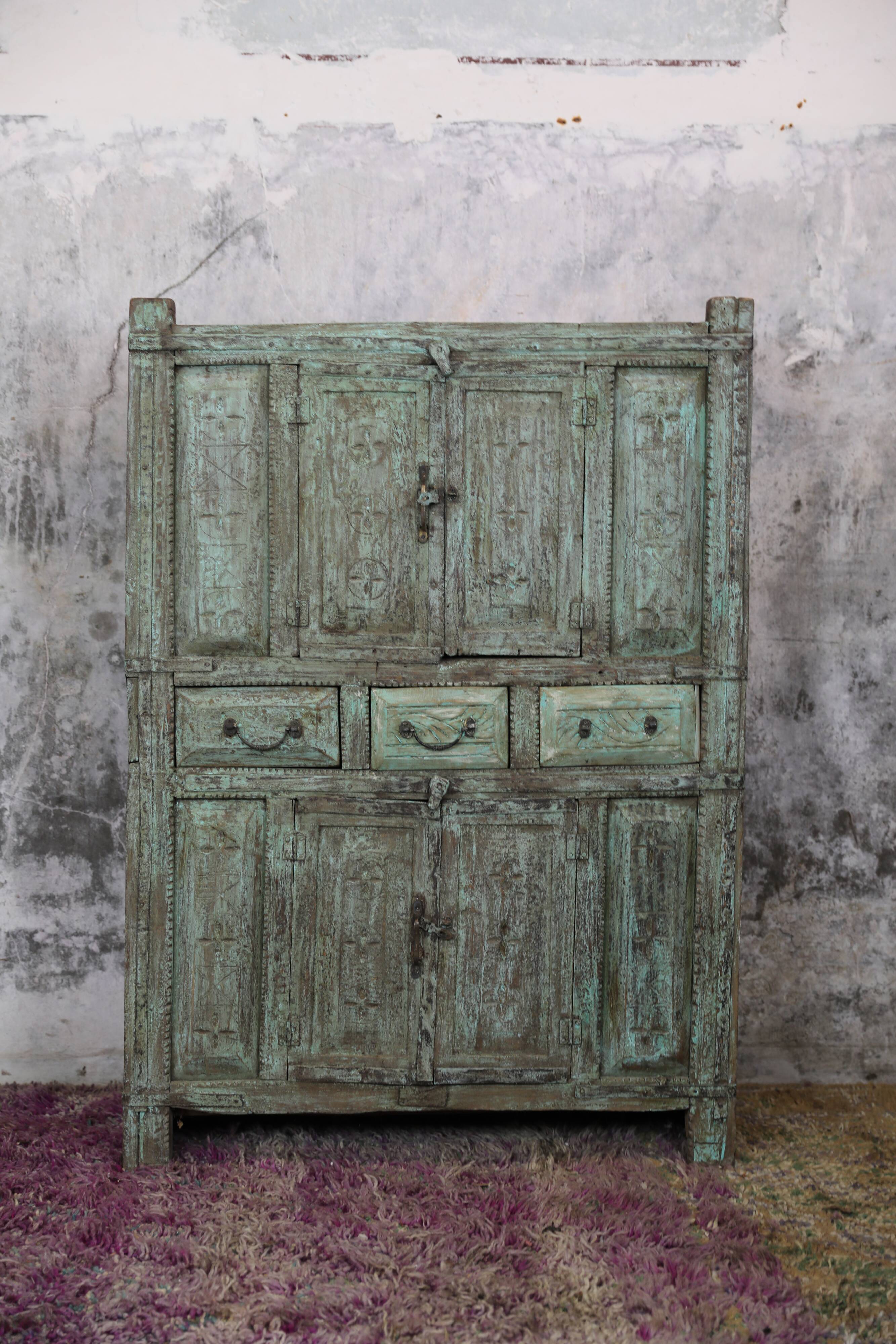 Indian mango buffet 4 doors and 3 drawers, unique piece