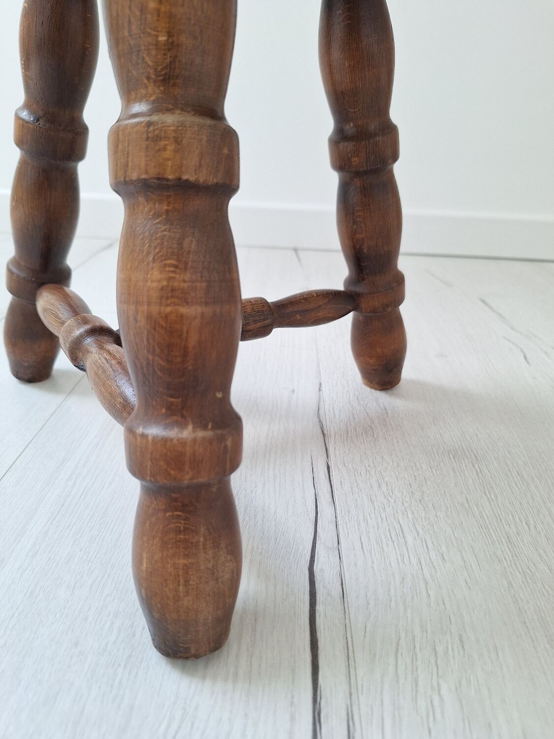 Vintage tripod stool