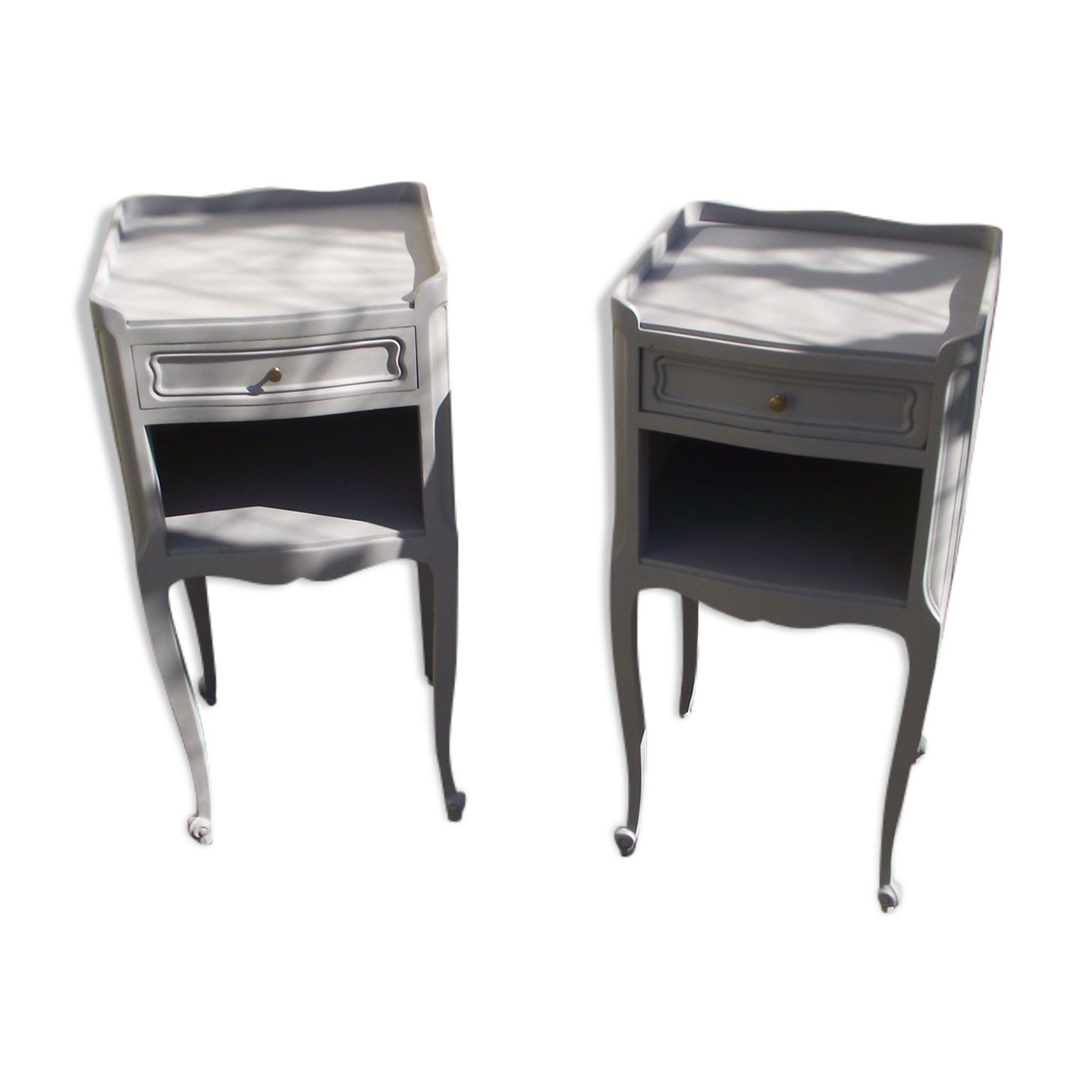 Pair of bedside tables in the style of Louis XV painted.
