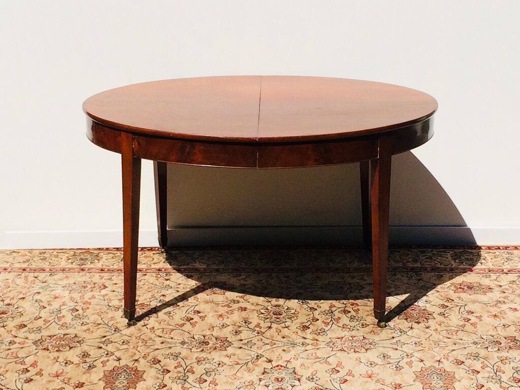 19th expandable empire table 4/6 p