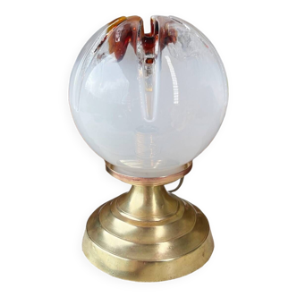 Lampe globe Murano et piétement laiton