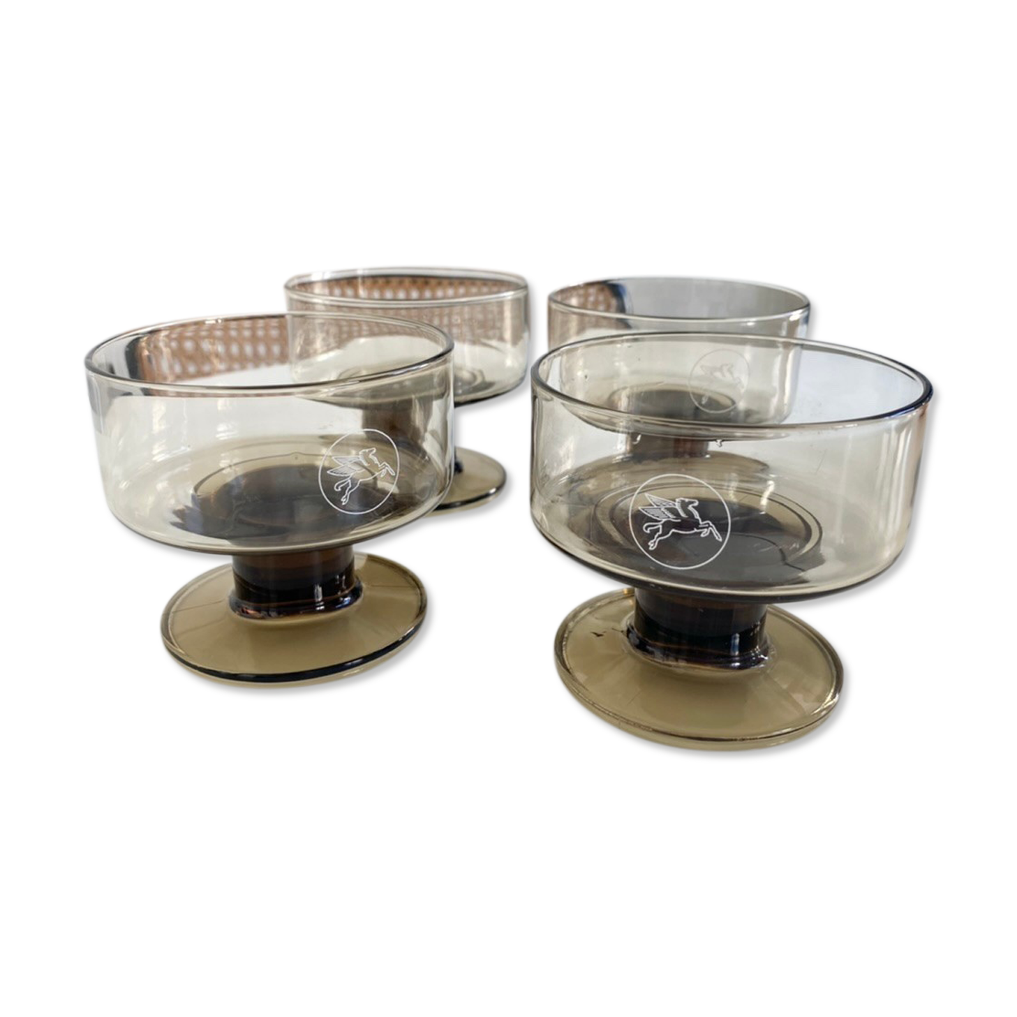 Lot de 4 coupes à champagne vintage en verre fumé