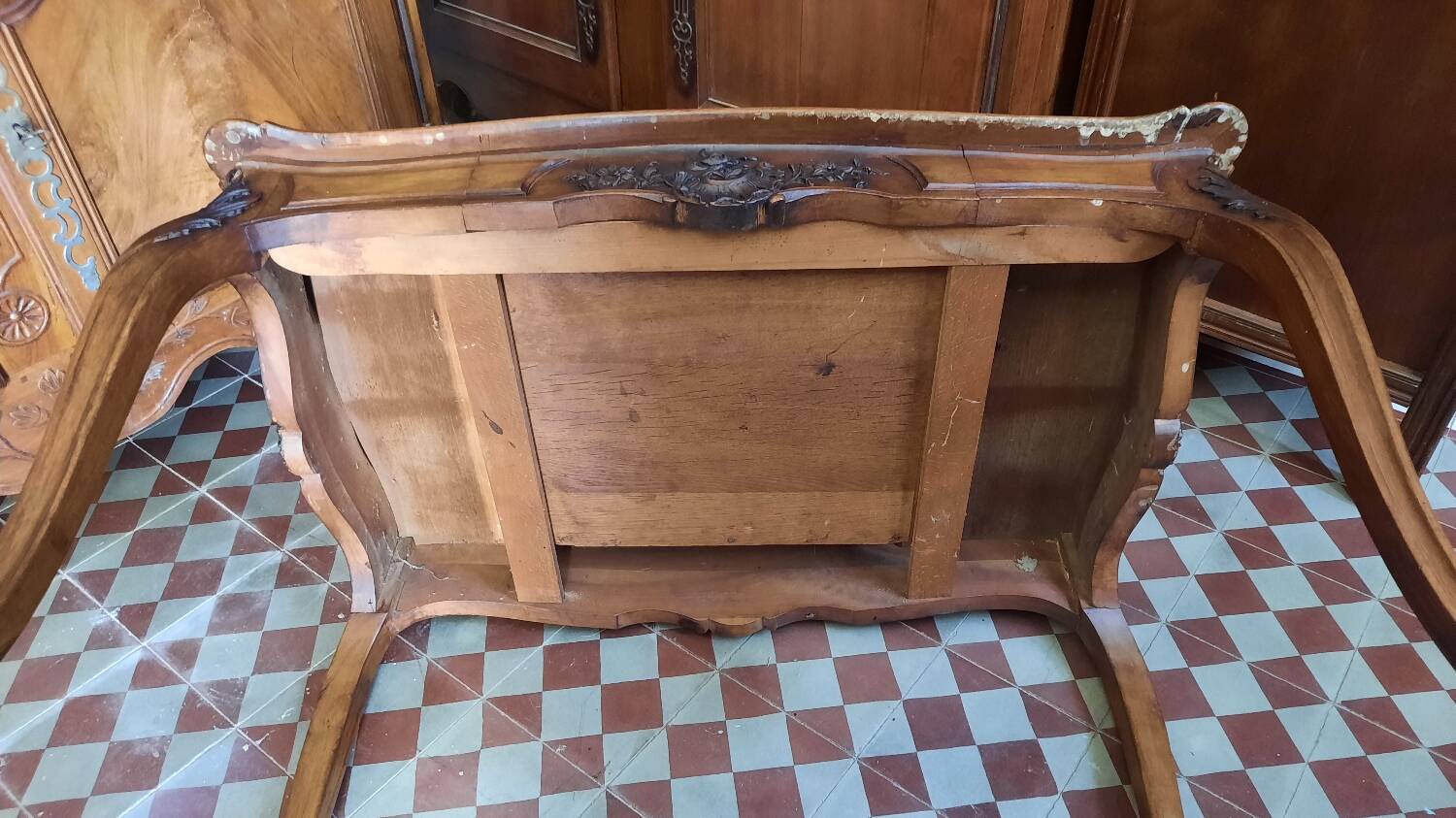 Louis xv style desk