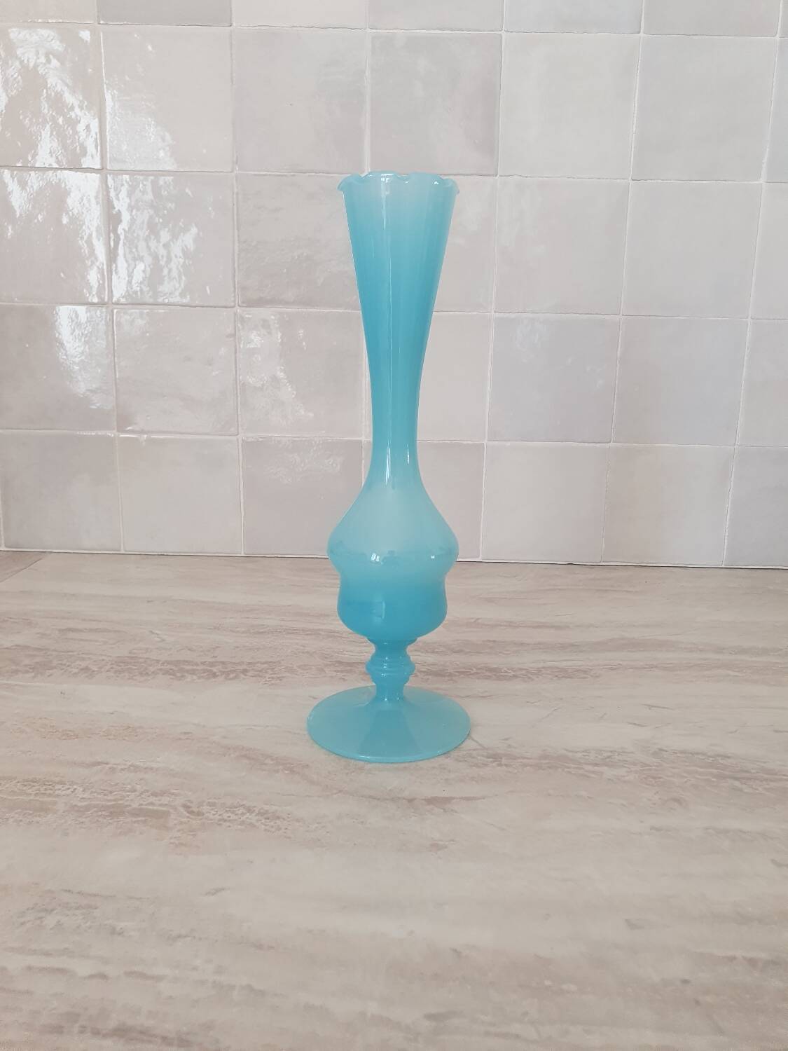 Soliflore / Vase in blue opaline glass, Florentine art