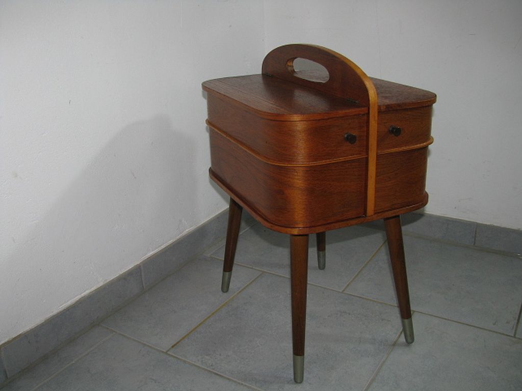 Mid century sewing box with / side table. asystent teak 1960/70s