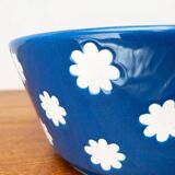 German ceramic bowl from the mid-century by Wächtersbach, 1960s.