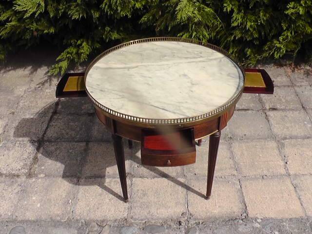 Hot water bottle table