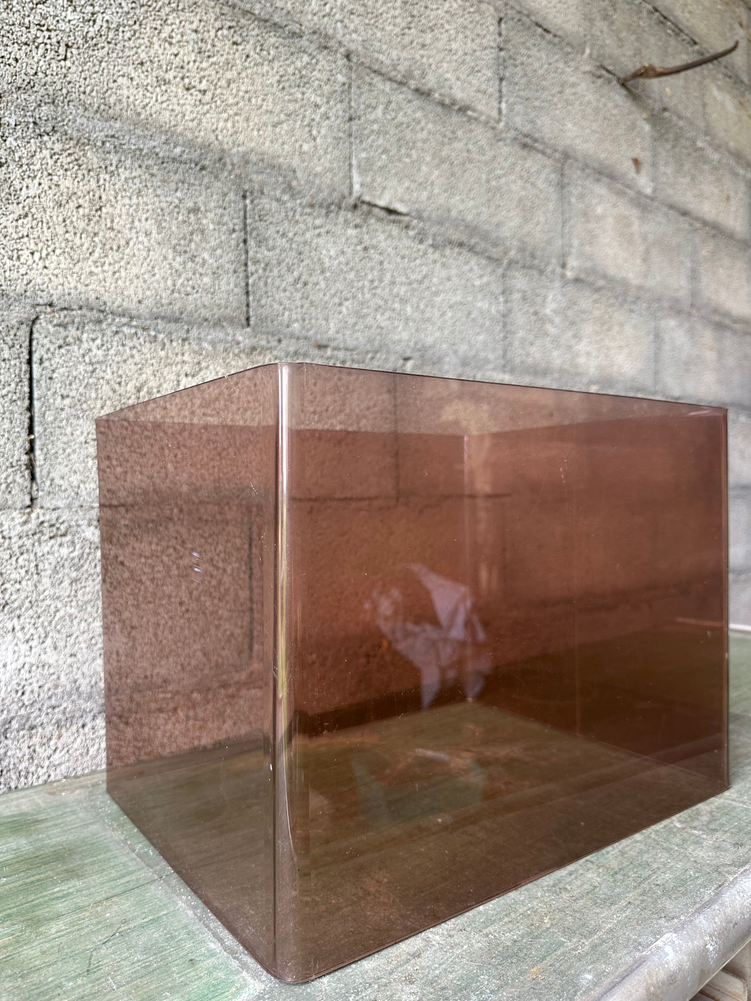 Case cube shelf coffee table plexiglass smoked (3 available)