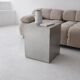 Table d'appoint Veliento "Silent Cube" en acier inoxydable brossé