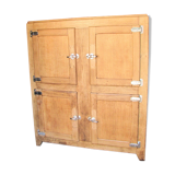 Blond oak buffet