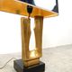 Lampe de table en laiton en forme de feuille des années 1970.