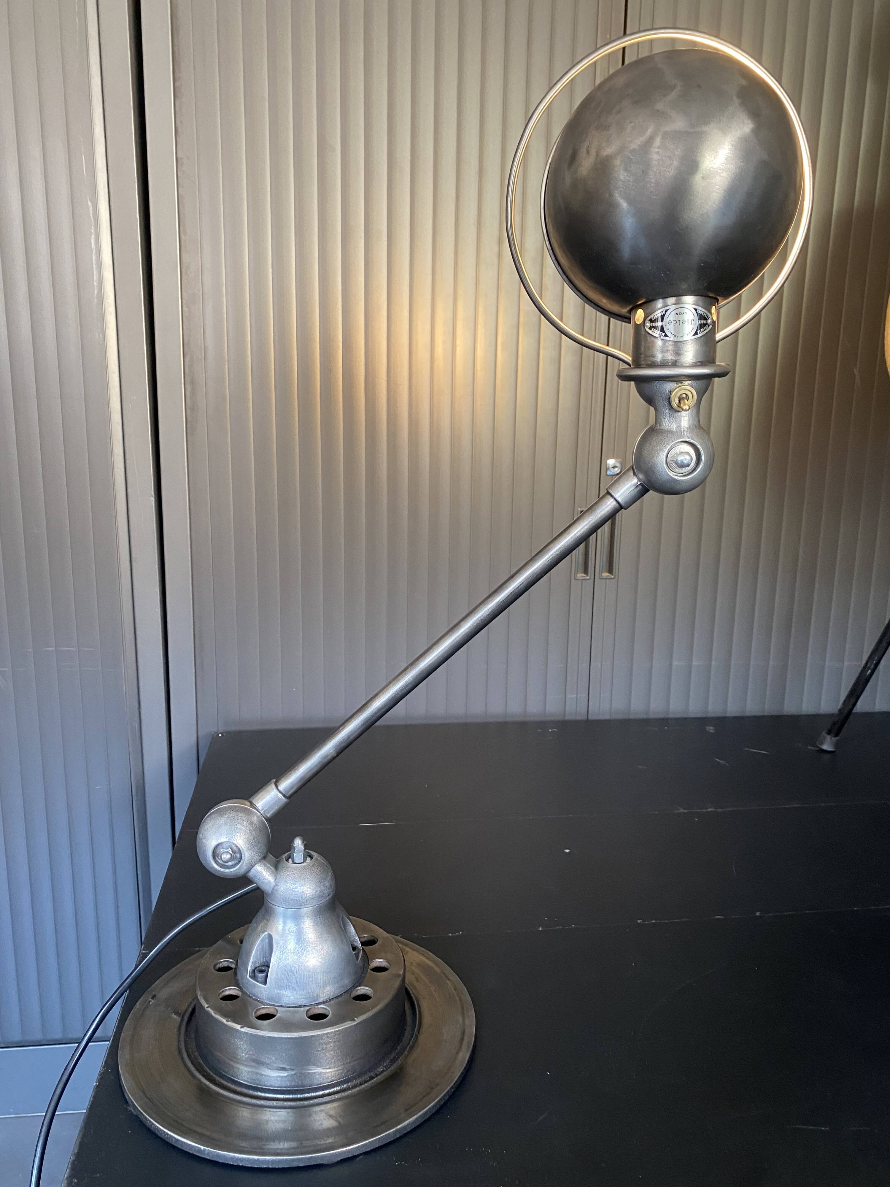 Lampe jieldé 1 bras patine graphite industriel vintage