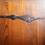 Hand-painted armoire Sublime from around 1800 in oak.