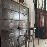 Height-adjustable tripod metal stool