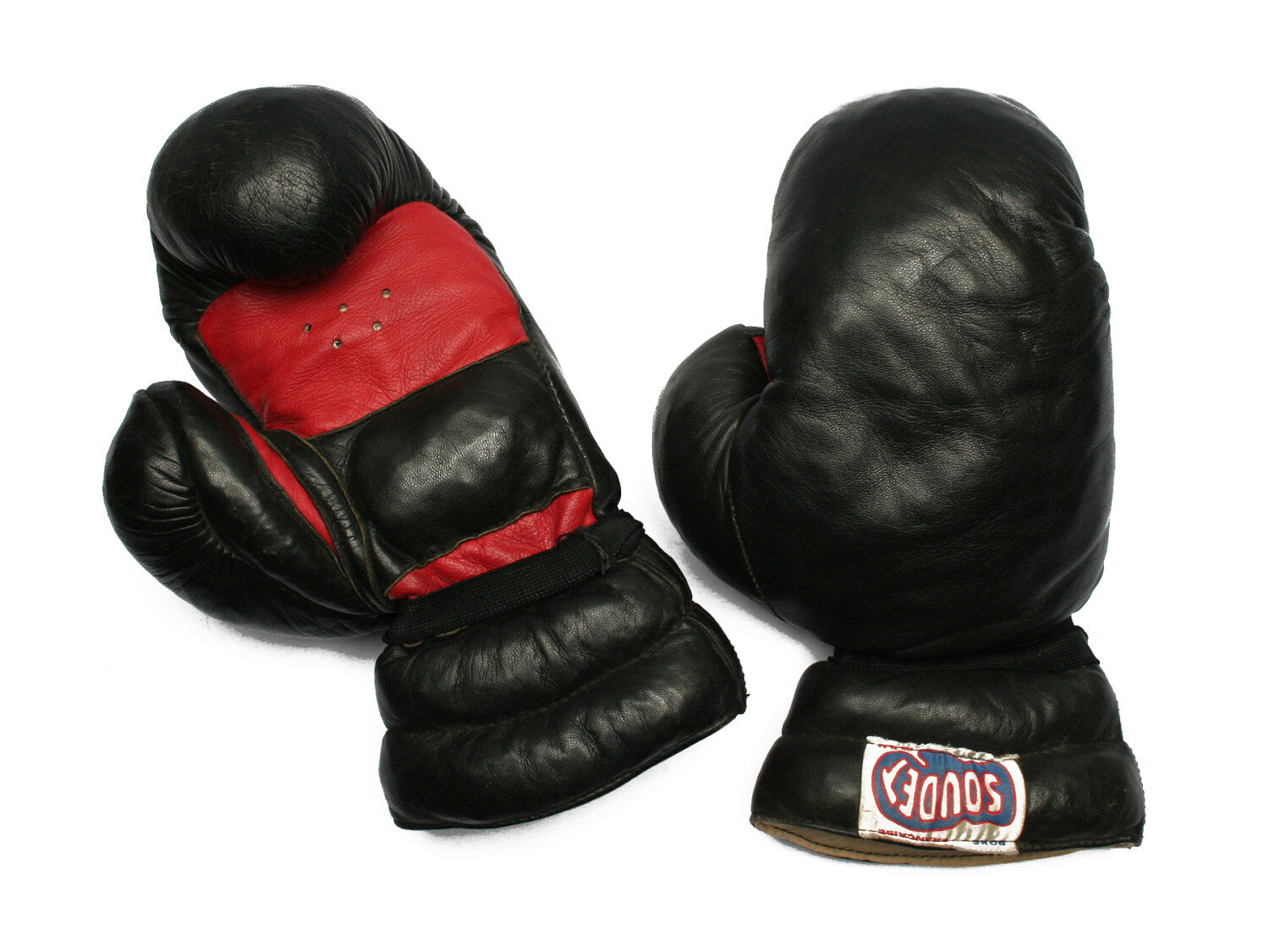 Pair of gloves French boxing in leather, brand Soudet, 70s vintage