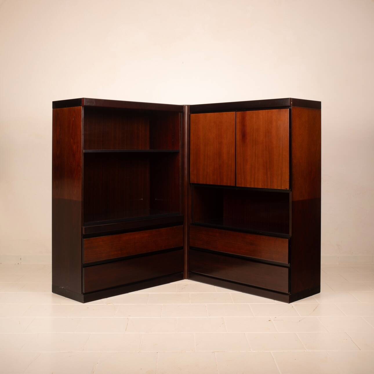 Coppia di Armadietti e Bar "S11" di Angelo Mangiarotti per Sorgente dei Mobili