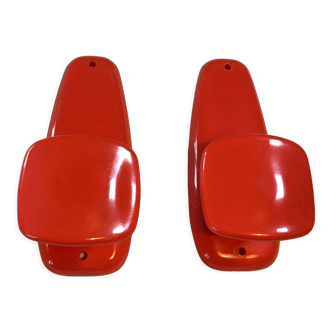 2 patères plastique orange années 70