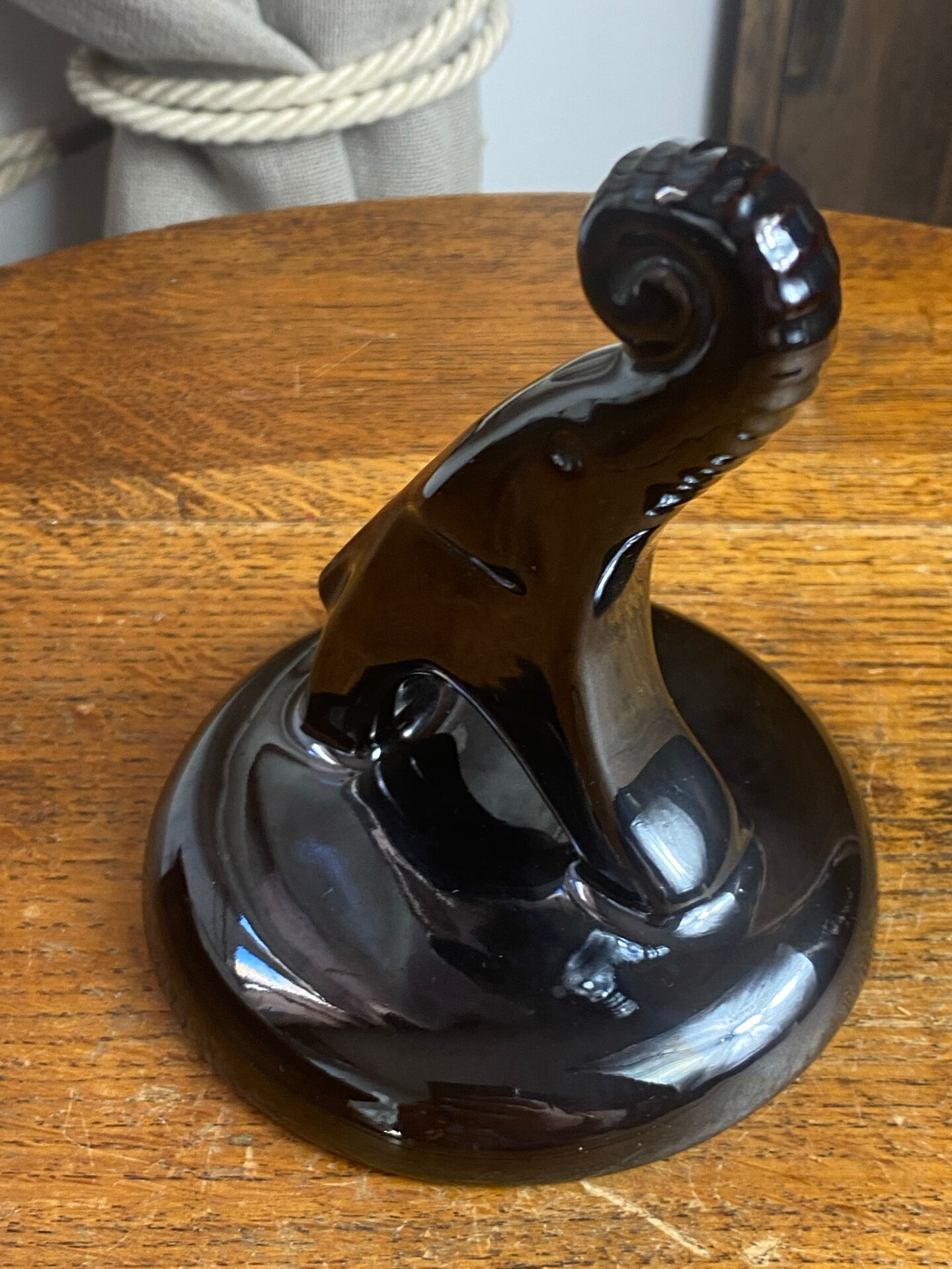 Éléphant en céramique vernissée