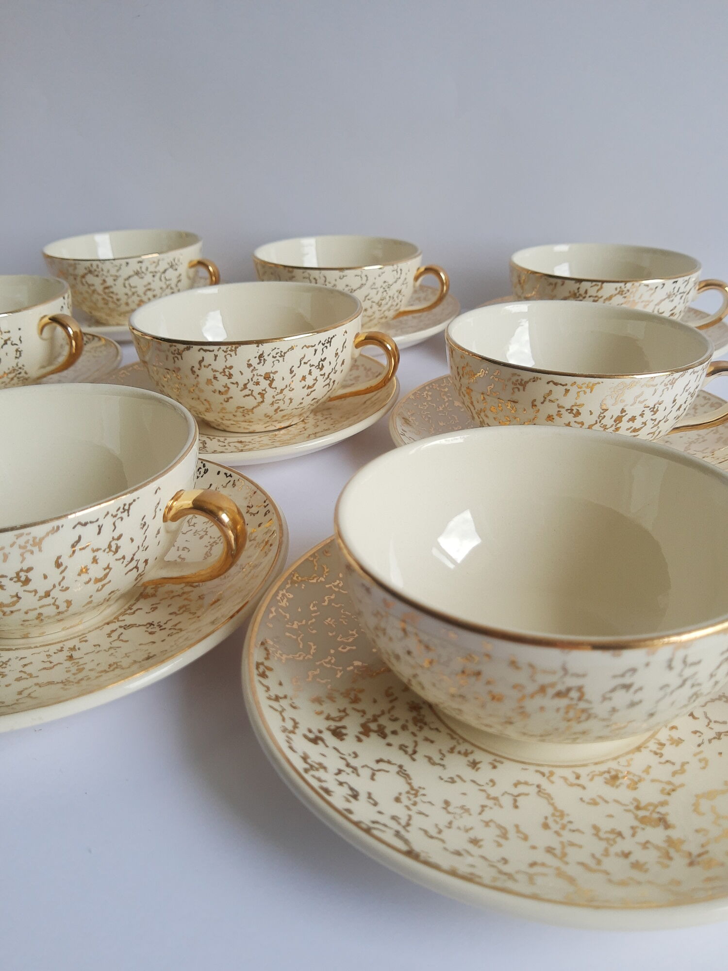 Villeroy and Boch coffee set 9 cups and vintage sugar and milk pot