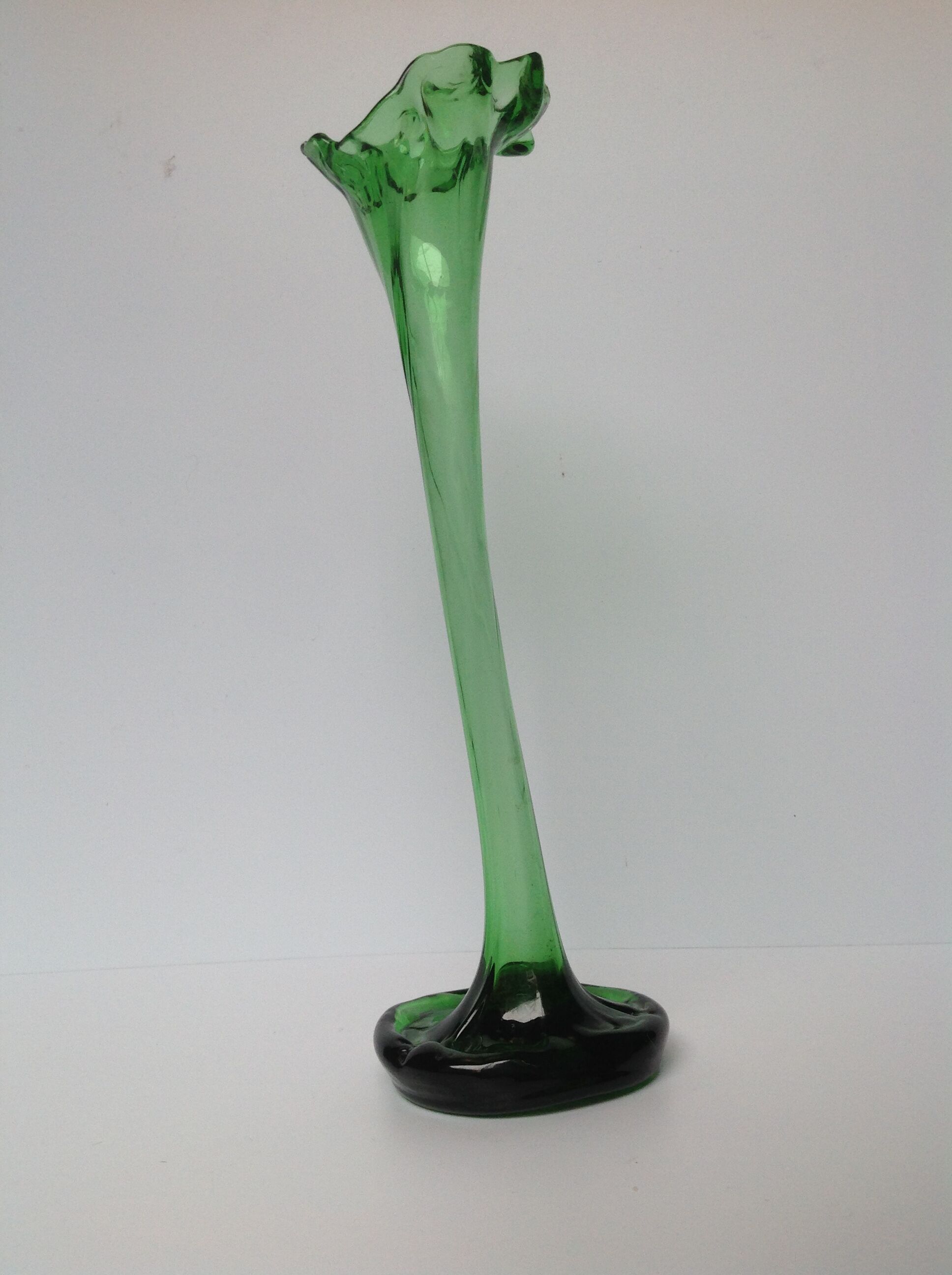 Green soliflore vase