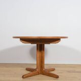 Mid-Century Round Walnut Extendable Dining Table, United Knigdom, 1950s