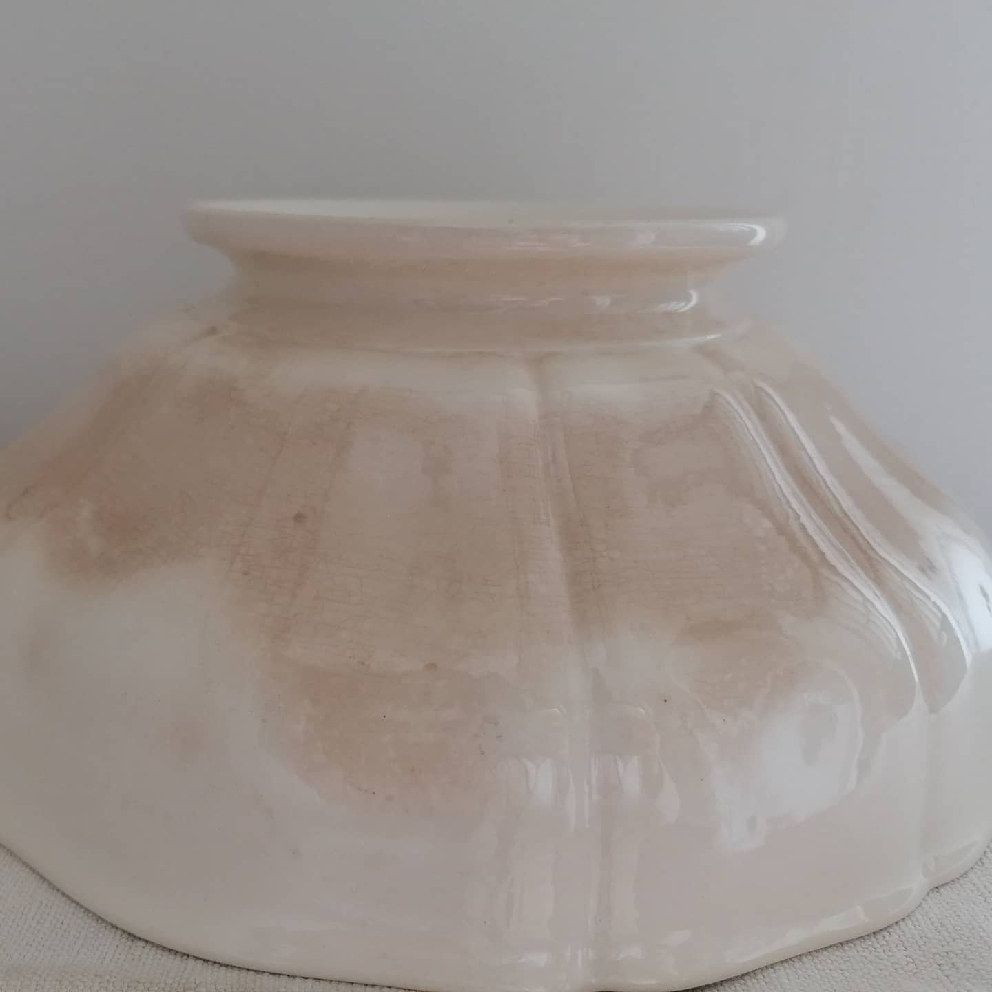 Earthenware bowl