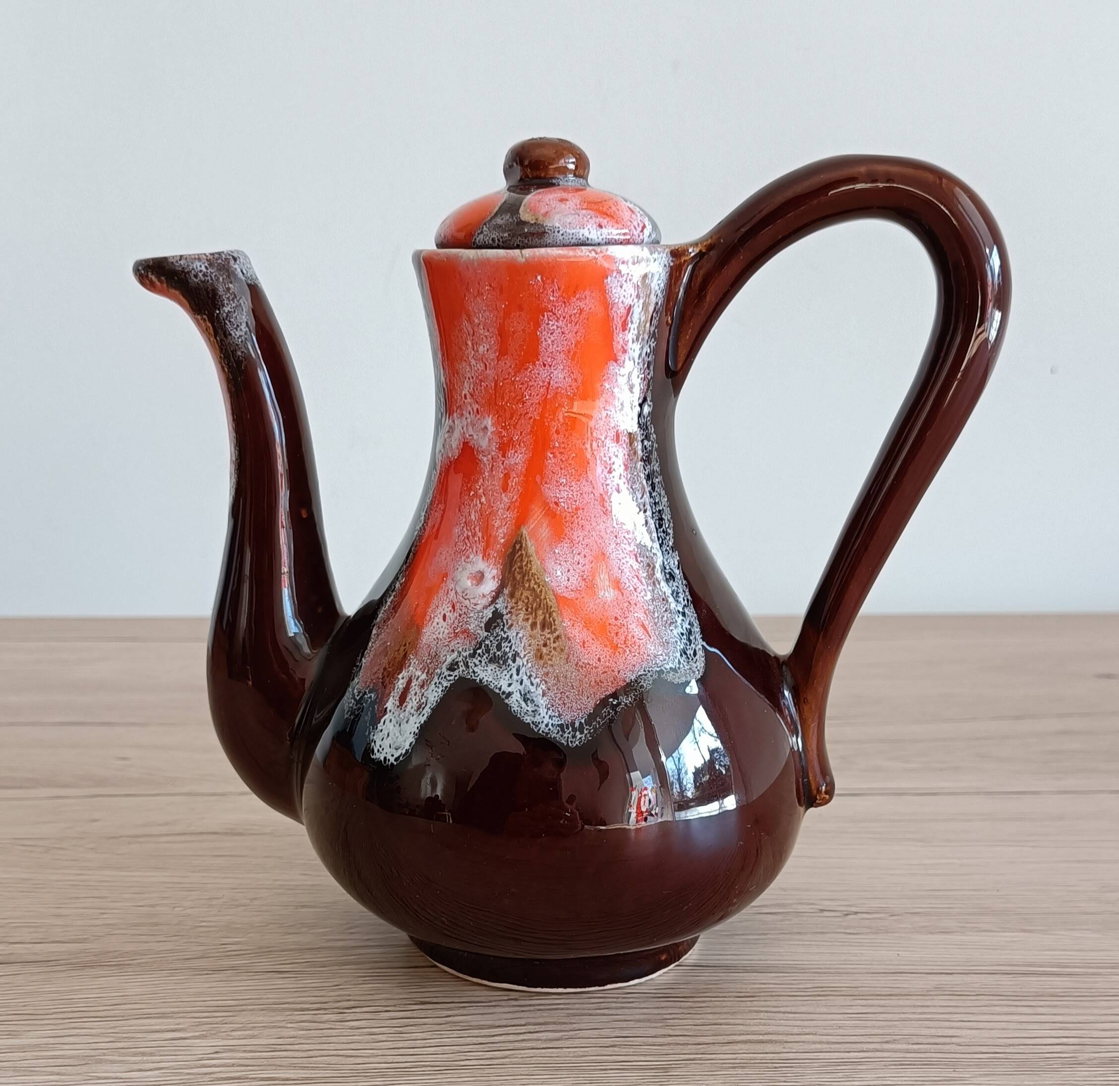 Vallauris earthenware teapot and coffee pot from the 70s