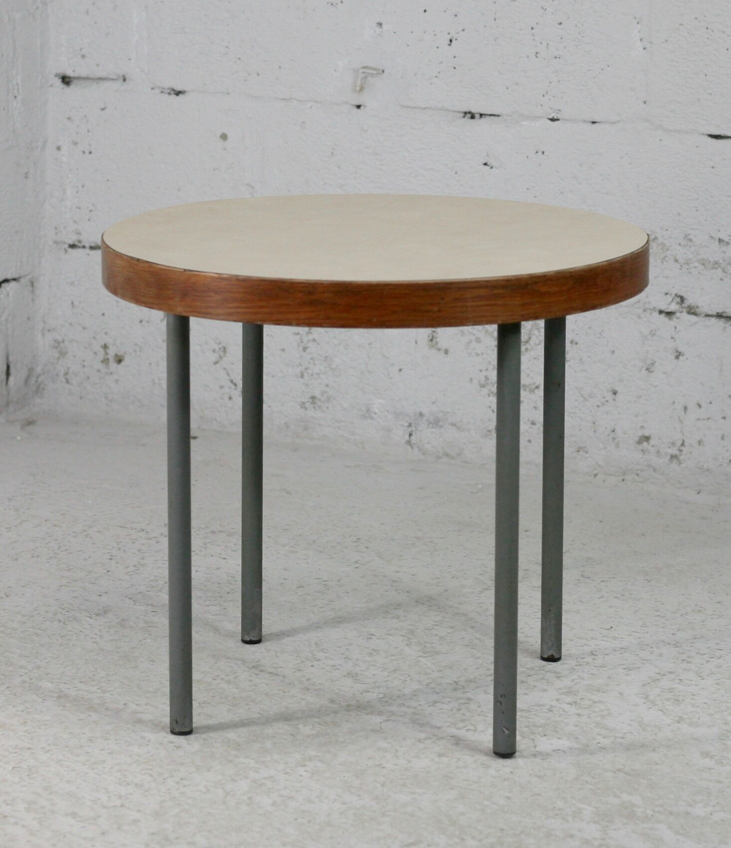 Side table tubular steel base, round top strapping wood, France, circa 1950