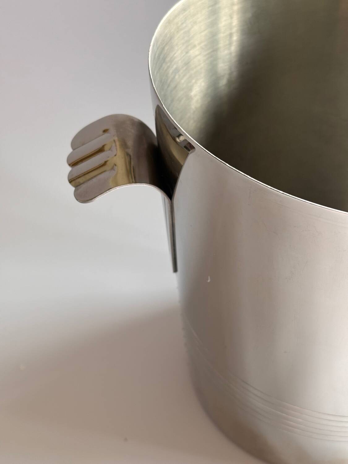 Silver metal champagne bucket