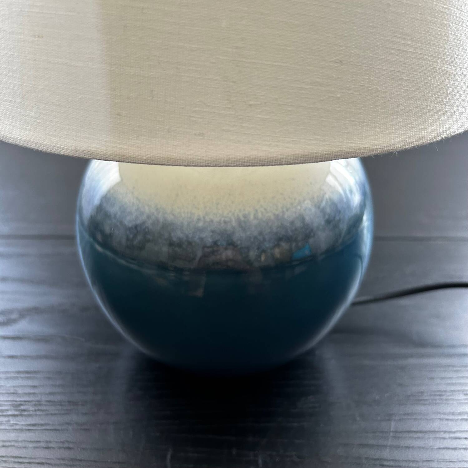 Blue ceramic ball lamp