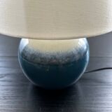Lampe boule en céramique bleue