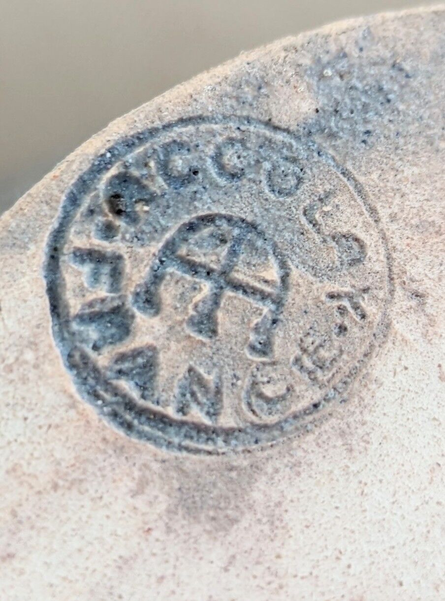 Accolay, ceramic vase