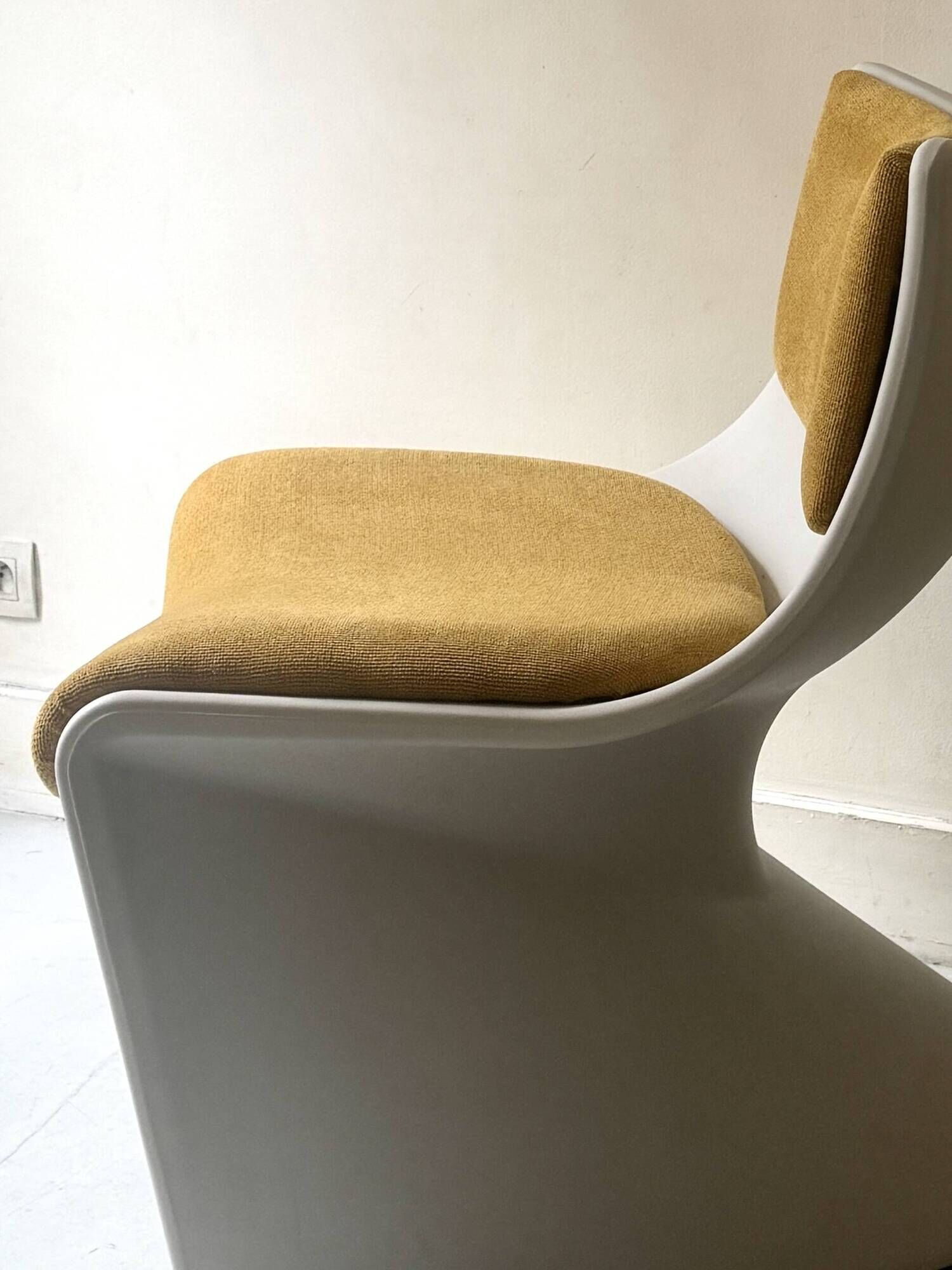 Italian armchair S Space by A. Pinaffo & P. Scagnellato, design 1970