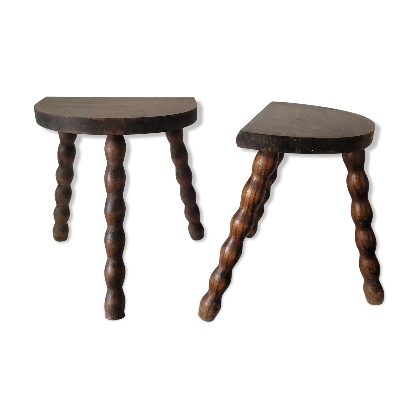 Duo de tabourets brutalistes demi-lunes